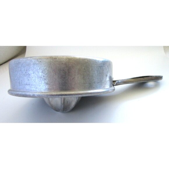 Kwicky Citrus Juicer Reamer Seed Catcher Rotating Quam-Nichols Chicago IL USA - Picture 11 of 16